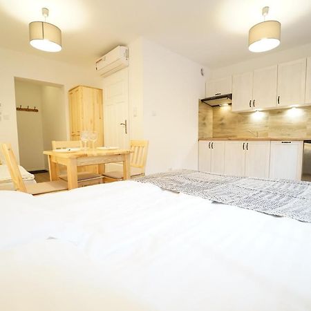 Apartamenty Everysky - Jeleniogorska 1A 스클라르스카포렘바 외부 사진